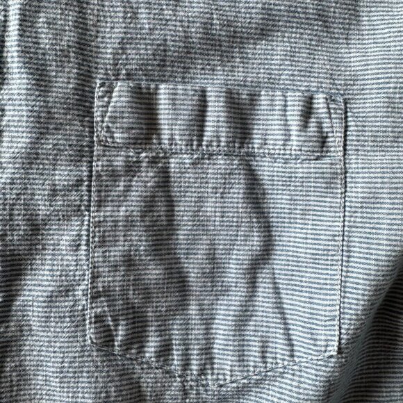 Grayers Clothier blue pinstripe mens button front casual shirt size medium - Picture 2 of 11